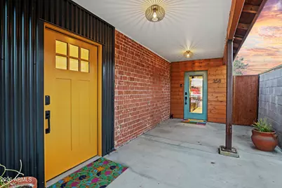 358 E Whitton Avenue, Phoenix, AZ 85012 - Photo 2