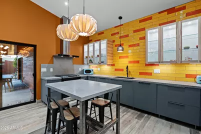 358 E Whitton Avenue, Phoenix, AZ 85012 - Photo 10