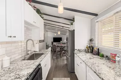 4203 N 36th Street #11, Phoenix, AZ 85018 - Photo 8