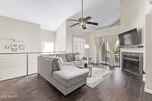 10301 N 70th St, Paradise Valley, AZ 85253 - Photo 2