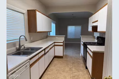 3806 W Oregon Avenue, Phoenix, AZ 85019 - Photo 2