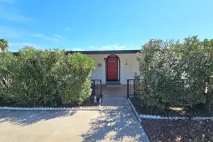 6538 W Hatcher Rd, Glendale, AZ 85302 - Photo 2