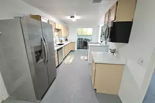 6538 W Hatcher Rd, Glendale, AZ 85302 - Photo 6