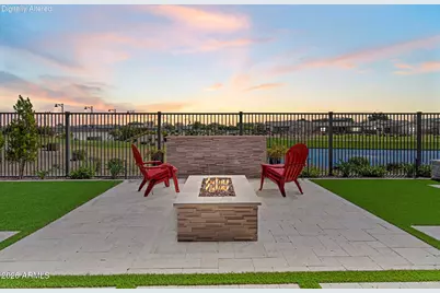 17613 W Guthrie Street, Surprise, AZ 85388 - Photo 2