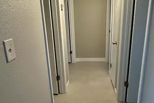 4009 W Navajo Dr, Phoenix, AZ 85051 - Photo 6