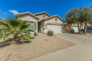 112 W Saddle Way, San Tan Valley, AZ 85143 - Photo 2
