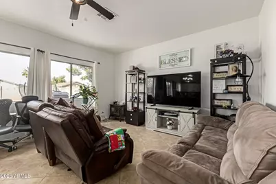 1126 E Cowboy Cove Trail, San Tan Valley, AZ 85143 - Photo 6