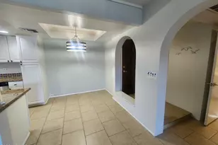 7557 N Dreamy Draw Dr, Phoenix, AZ 85020 - Photo 16