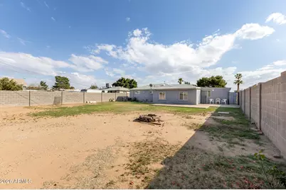 2940 W El Caminito Drive, Phoenix, AZ 85051 - Photo 16