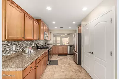 18368 W Getty Drive, Goodyear, AZ 85338 - Photo 10