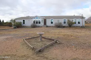 8600 E Ellsworth Ln, Hereford, AZ 85615 - Photo 1