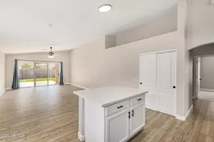 4513 E Dry Creek Rd, Phoenix, AZ 85044 - Photo 14