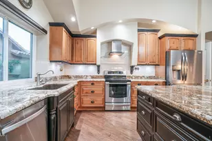8756 W Rockwood Dr, Peoria, AZ 85382 - Photo 8