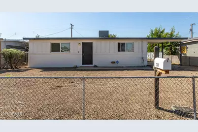 2301 E Lynne Lane, Phoenix, AZ 85042 - Photo 2