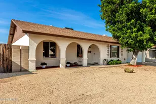 10608 N 32nd Dr, Phoenix, AZ 85029 - Photo 2