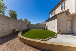 1817 E Donner Dr, Phoenix, AZ 85042 - Photo 24