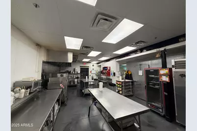 7900 N 70th Avenue #101, Glendale, AZ 85303 - Photo 12