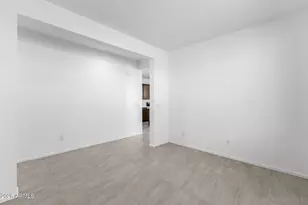 46865 W Crescent Moon Dr, Maricopa, AZ 85139 - Photo 4