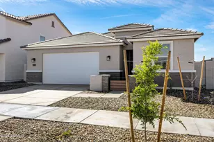 46865 W Crescent Moon Dr, Maricopa, AZ 85139 - Photo 2