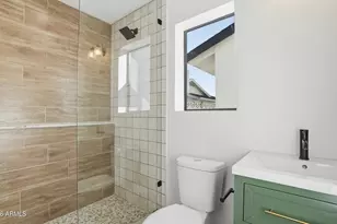 4515 N 35th St, Phoenix, AZ 85018 - Photo 32