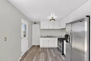 5505 W Whitton Ave, Phoenix, AZ 85031 - Photo 12