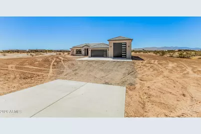 20535 W Bradley Road, Wittmann, AZ 85361 - Photo 2