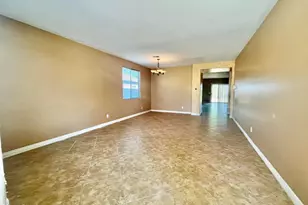 4543 E Gleneagle Dr, Chandler, AZ 85249 - Photo 4