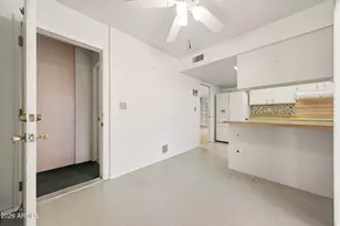 10604 W Saratoga Cir, Sun City, AZ 85351 - Photo 18