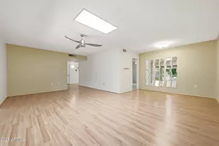 10604 W Saratoga Cir, Sun City, AZ 85351 - Photo 24