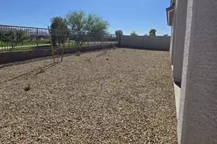 12555 W Chase Ln, Avondale, AZ 85323 - Photo 16