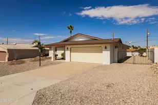 2849 War Eagle Dr, Lake Havasu City, AZ 86406 - Photo 1