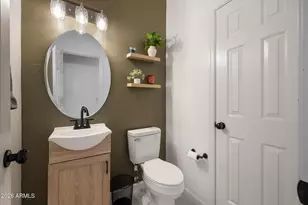 539 E Bradstock Way, San Tan Valley, AZ 85140 - Photo 4