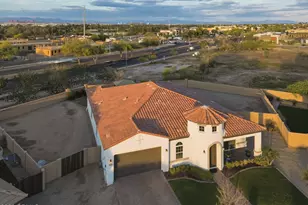 3130 E Valencia Dr, Phoenix, AZ 85042 - Photo 2