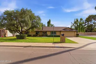 221 W Butler Dr, Phoenix, AZ 85021 - Photo 1