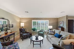 221 W Butler Dr, Phoenix, AZ 85021 - Photo 12