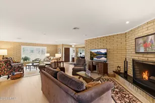 221 W Butler Dr, Phoenix, AZ 85021 - Photo 6