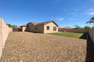 3643 E Meadow Lark Way, San Tan Valley, AZ 85140 - Photo 16