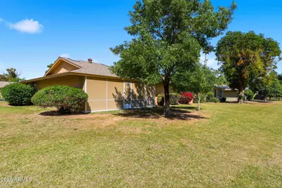 10821 W Denham Drive, Sun City, AZ 85351 - Photo 38