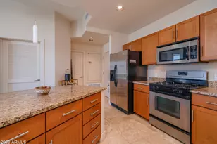 945 E Playa Del Norte Dr, Tempe, AZ 85288 - Photo 8