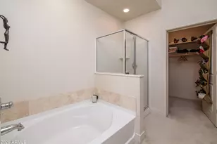 945 E Playa Del Norte Dr, Tempe, AZ 85288 - Photo 14