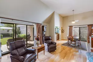 2505 E Denton Ln, Phoenix, AZ 85016 - Photo 6