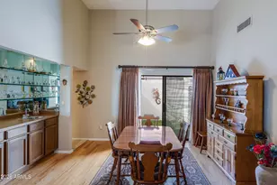 2505 E Denton Ln, Phoenix, AZ 85016 - Photo 8