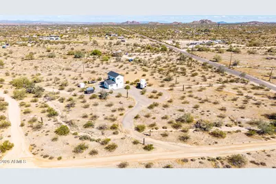 333 S Picket Drive, Maricopa, AZ 85139 - Photo 6