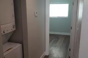 301 W Medlock Dr, Phoenix, AZ 85013 - Photo 10