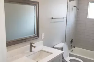 301 W Medlock Dr, Phoenix, AZ 85013 - Photo 14