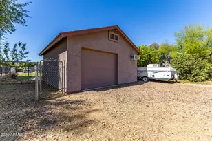 6241 N 186th Ave, Waddell, AZ 85355 - Photo 34
