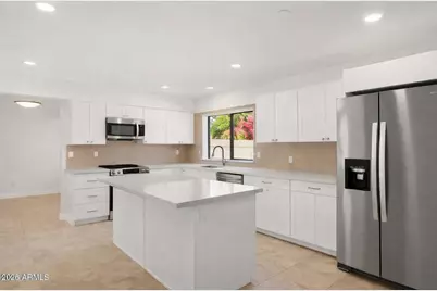 9012 E Sutton Drive, Scottsdale, AZ 85260 - Photo 6