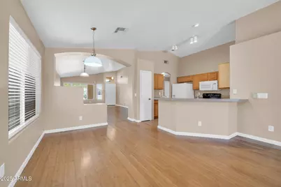 8544 W Cherry Hills Drive, Peoria, AZ 85345 - Photo 4