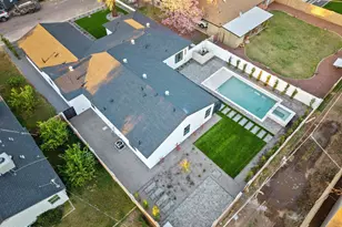 4107 E Avalon Dr, Phoenix, AZ 85018 - Photo 58