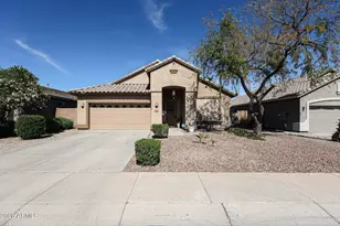 12556 W Flower St, Avondale, AZ 85392 - Photo 2